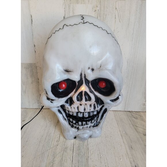 Vintage hanging red eye skeleton skull Halloween home prop - Picture 1 of 16